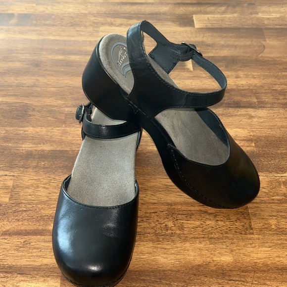Dansko Black Leather Mary Jane Shoes - Picture 1 of 9